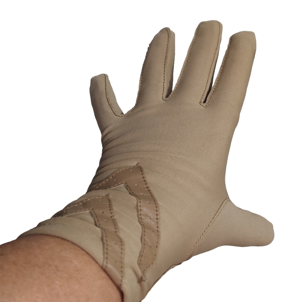 Isotoner by Aris Leather Driving Gloves Lined Women's NEW in Box - Picture 3 of 13